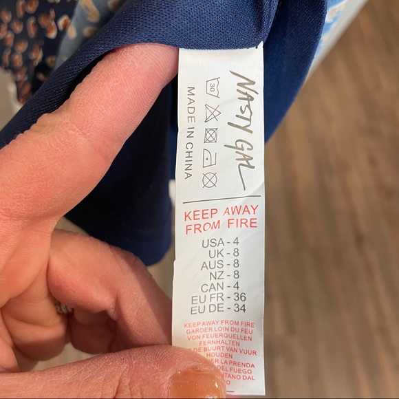 Nasty Gal size 4 Fit and flare Dress - Picture 7 of 7